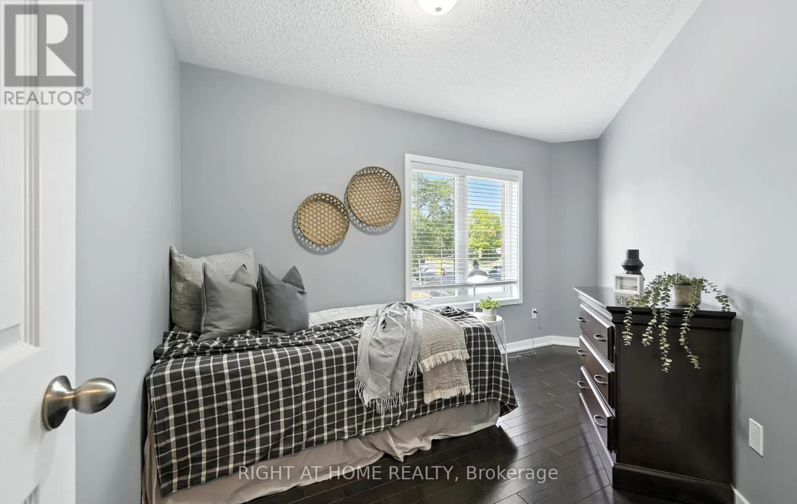 11 - 1299 GLENANNA ROAD