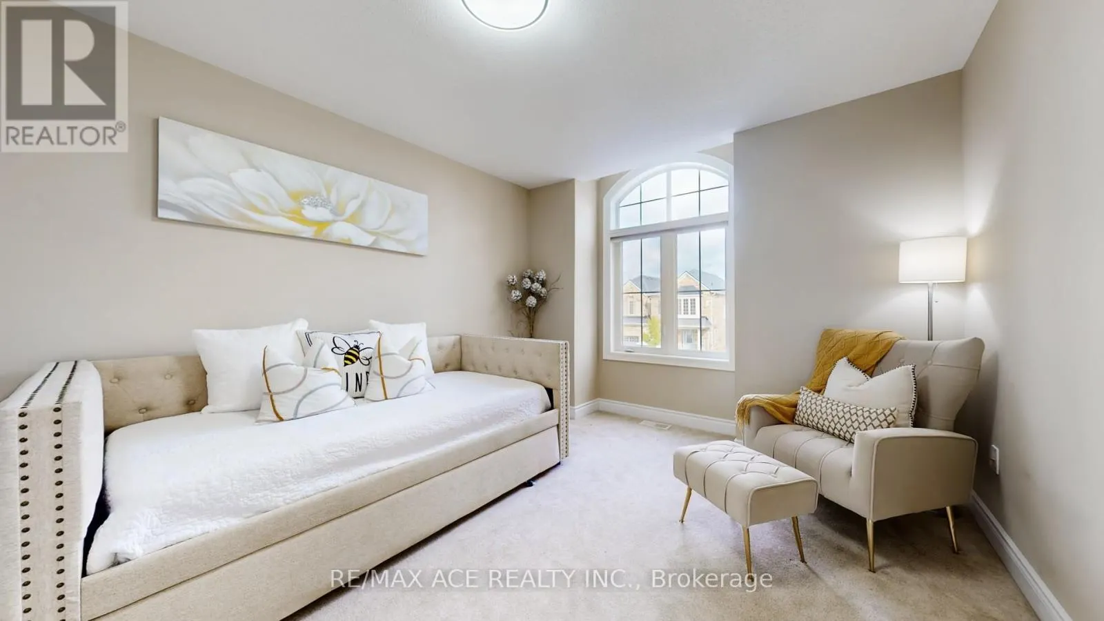 5 BEVERTON CRESCENT