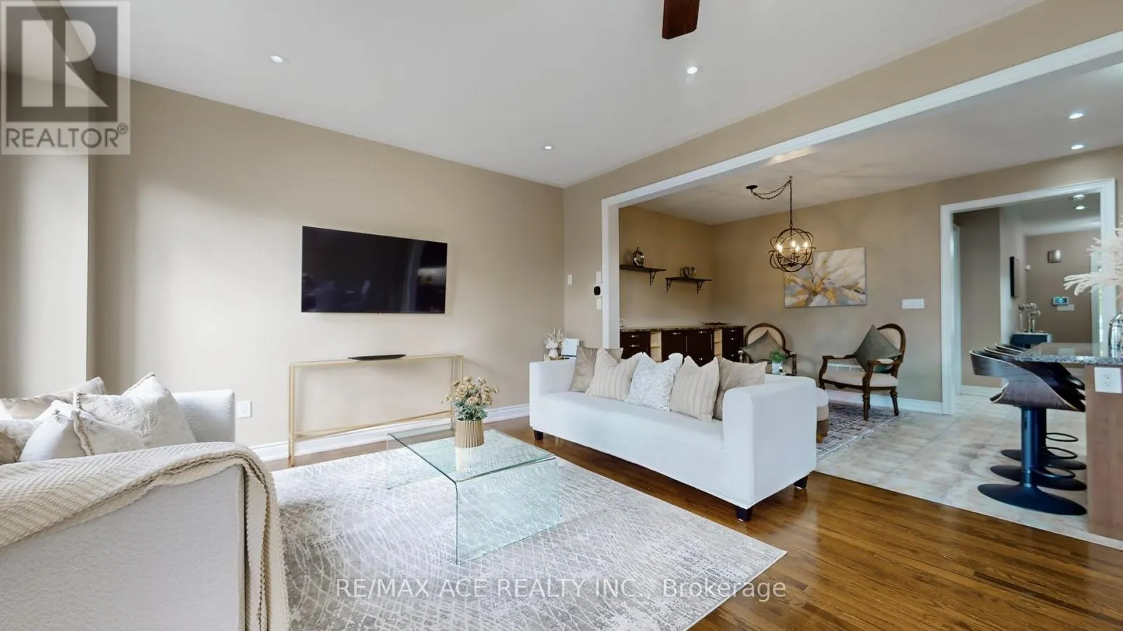 5 BEVERTON CRESCENT