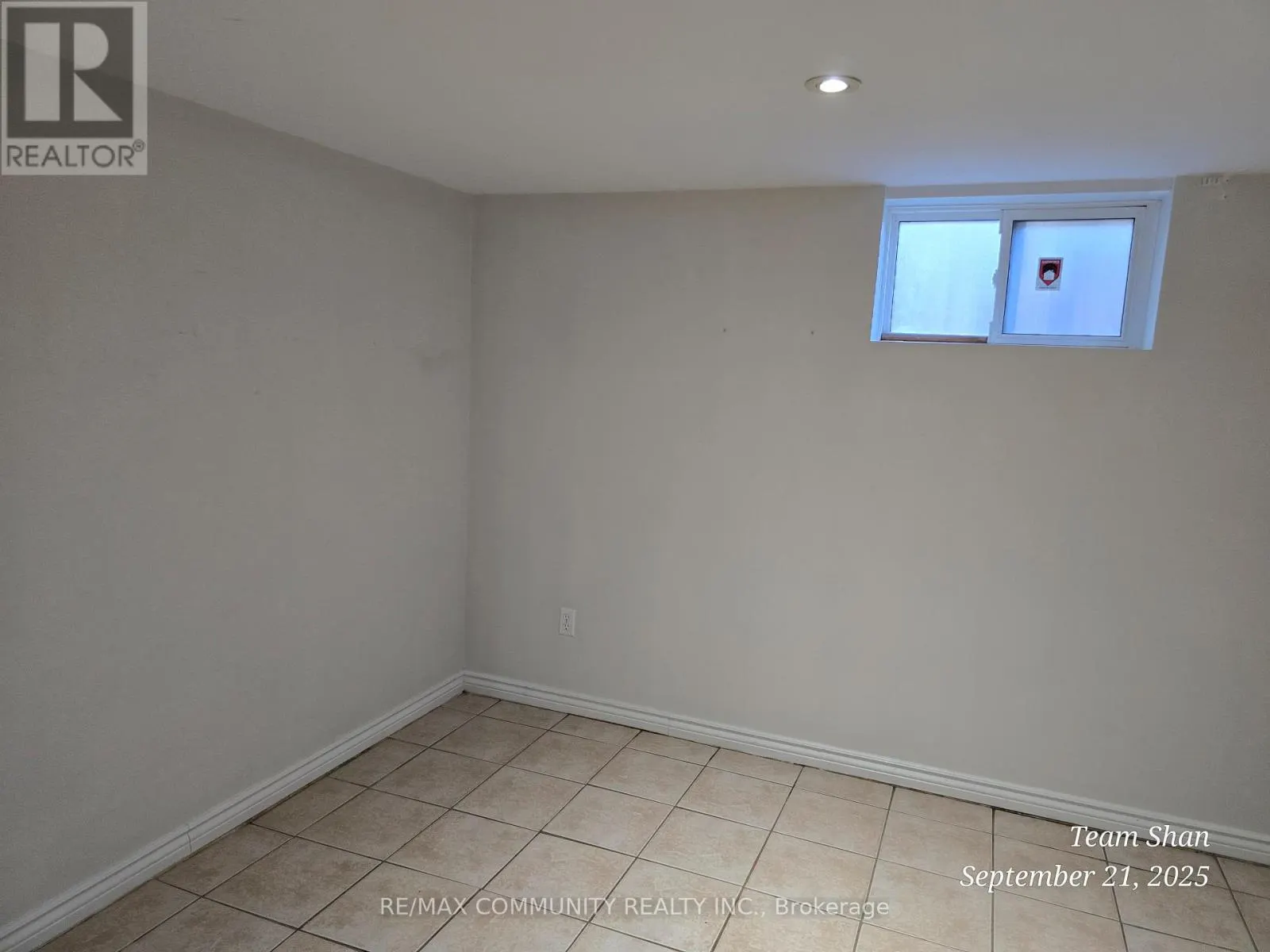 122 KITCHENER ROAD