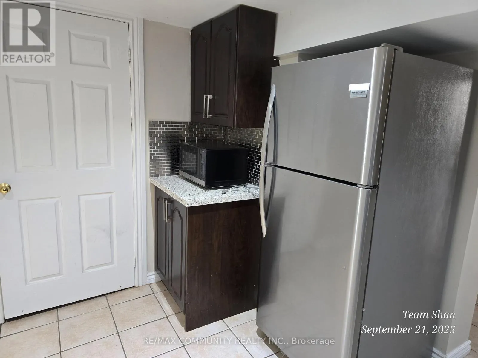 122 KITCHENER ROAD