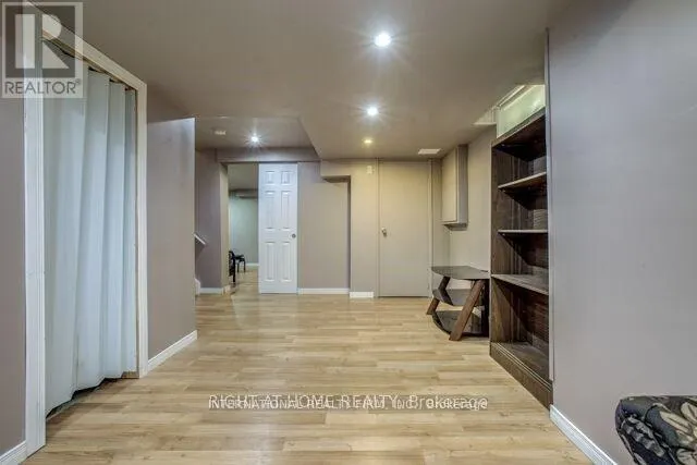 28 HETTERSLEY DRIVE N