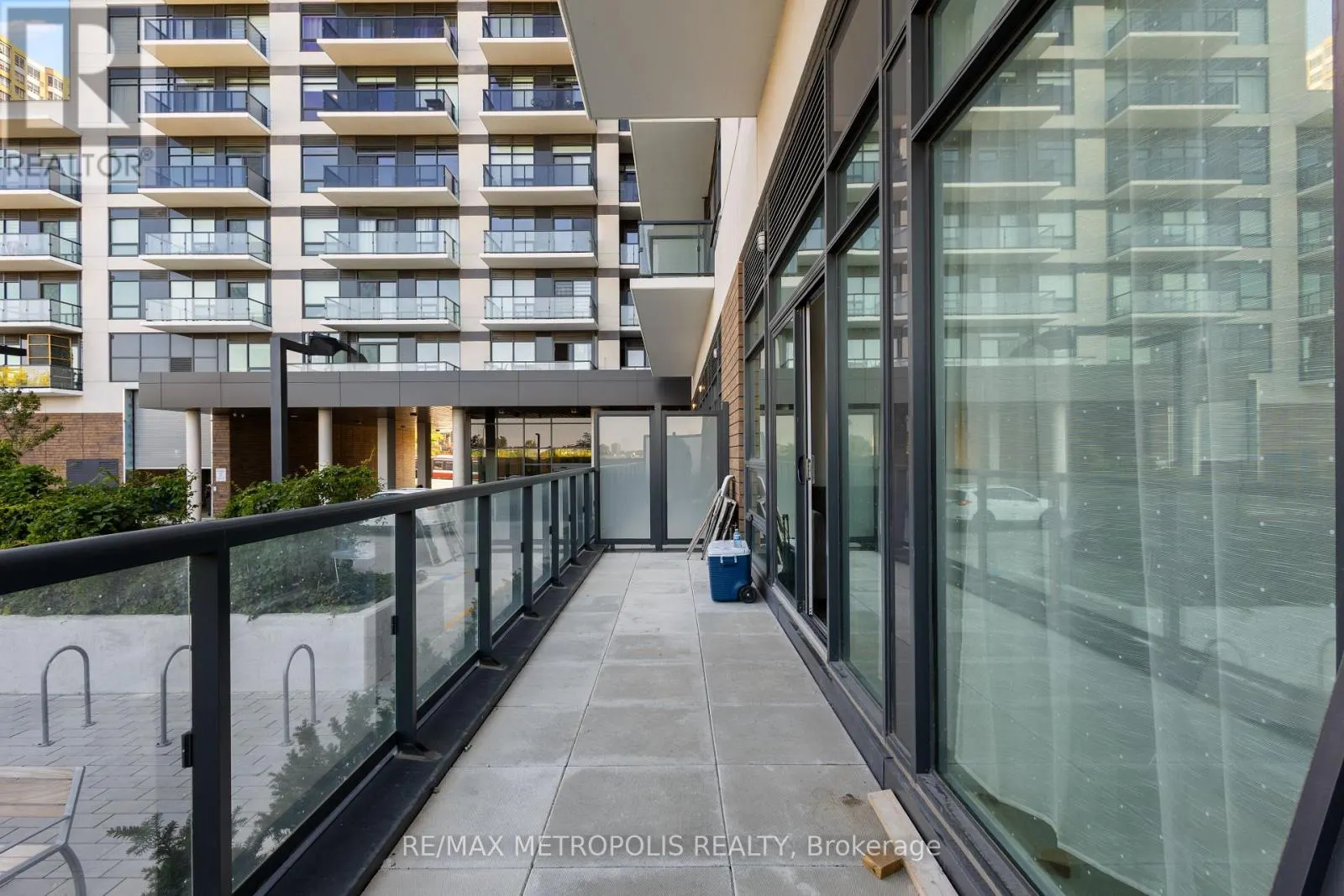 210 - 1350 ELLESMERE ROAD