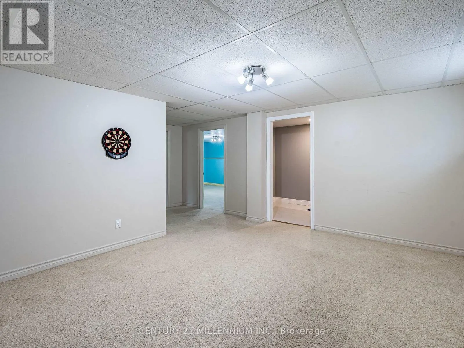 425 ELMWOOD COURT