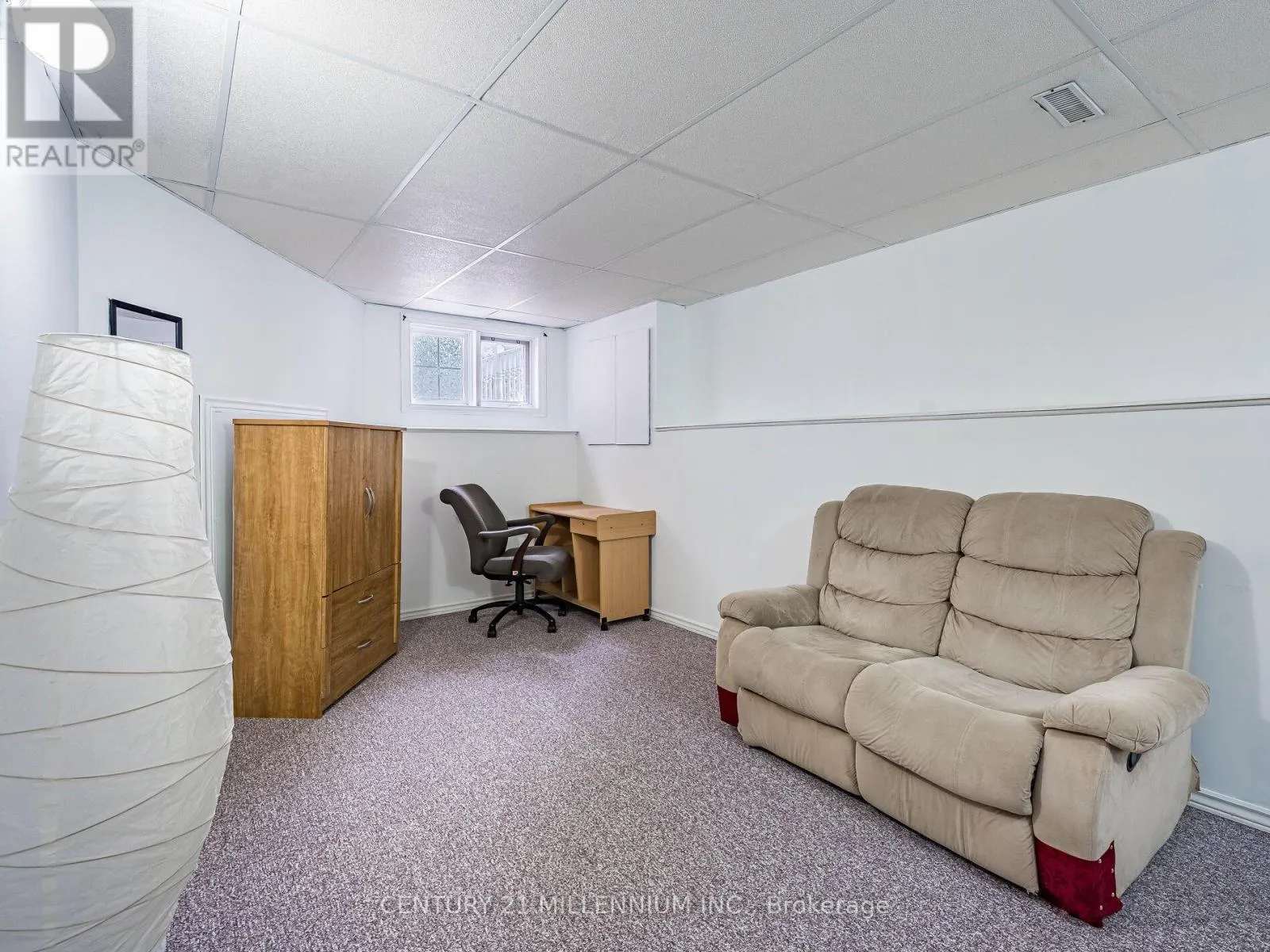 425 ELMWOOD COURT
