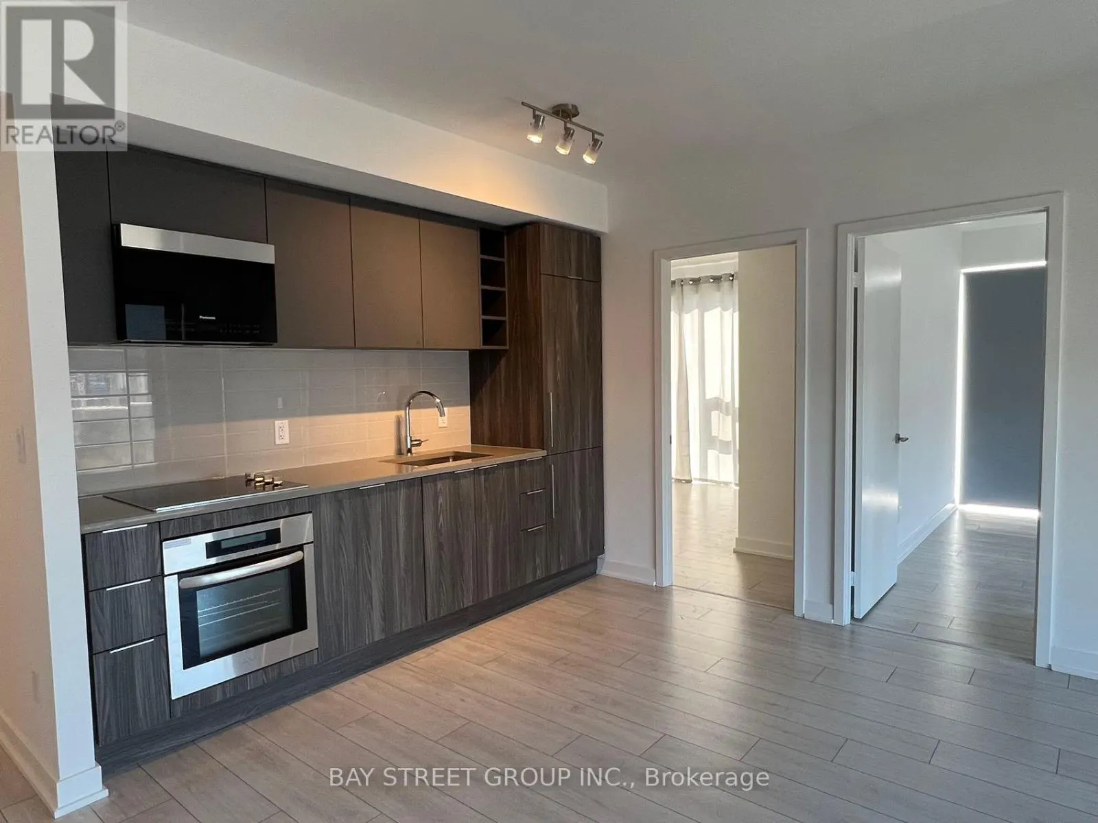 1218 - 2031 KENNEDY ROAD