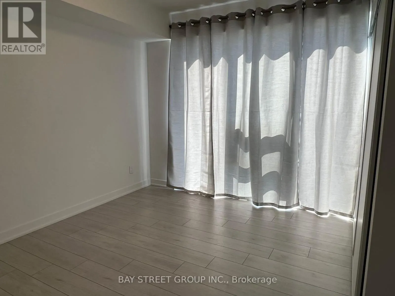1218 - 2031 KENNEDY ROAD