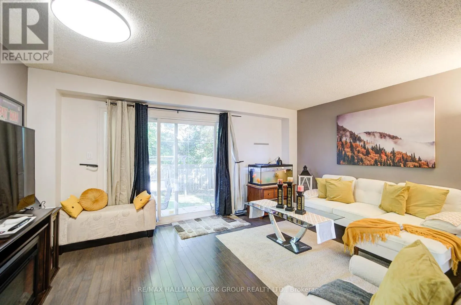 1 PARKLAWN DRIVE