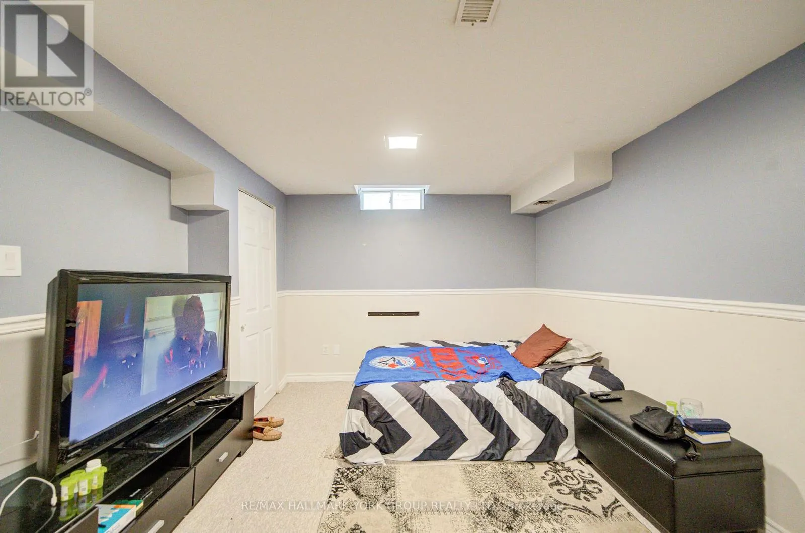 1 PARKLAWN DRIVE