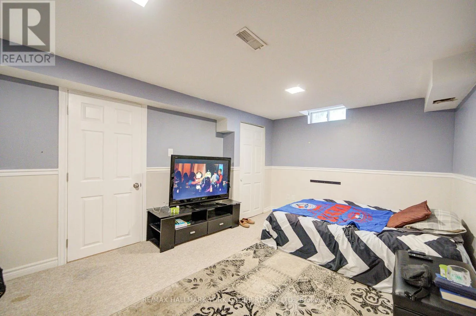 1 PARKLAWN DRIVE