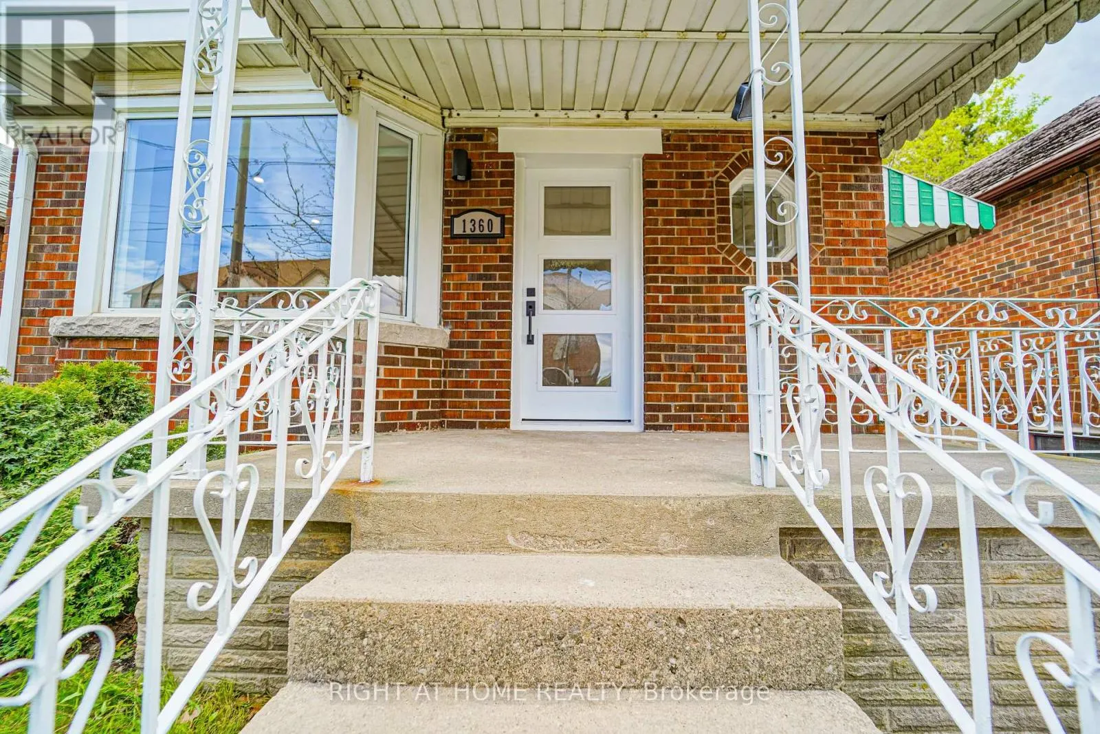 1360 WOODBINE AVENUE