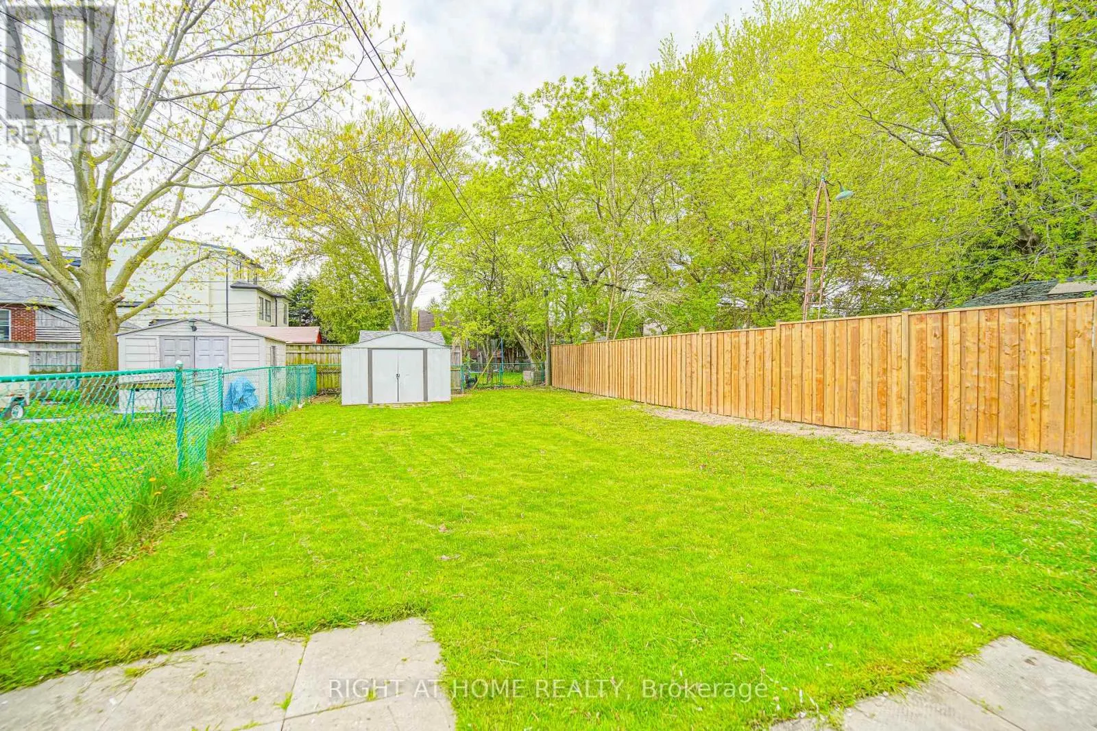 1360 WOODBINE AVENUE