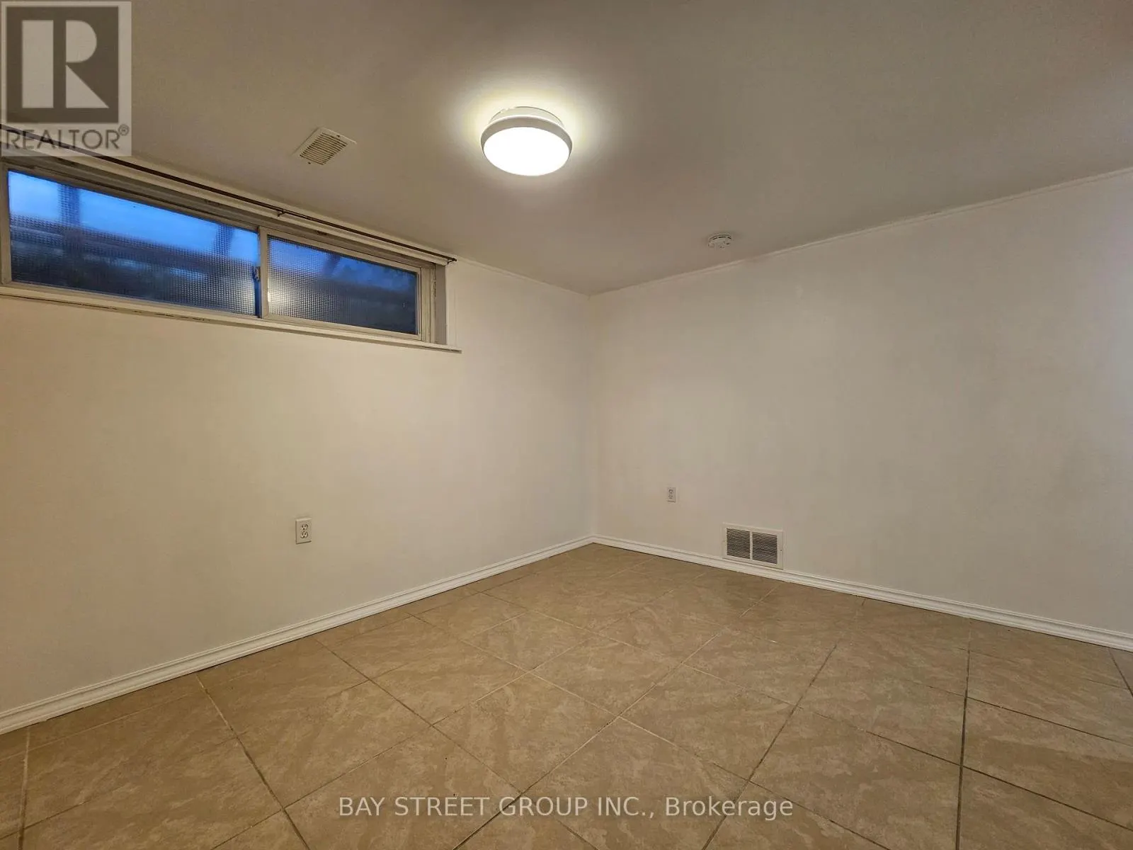 BSMT - 52 JANET BOULEVARD