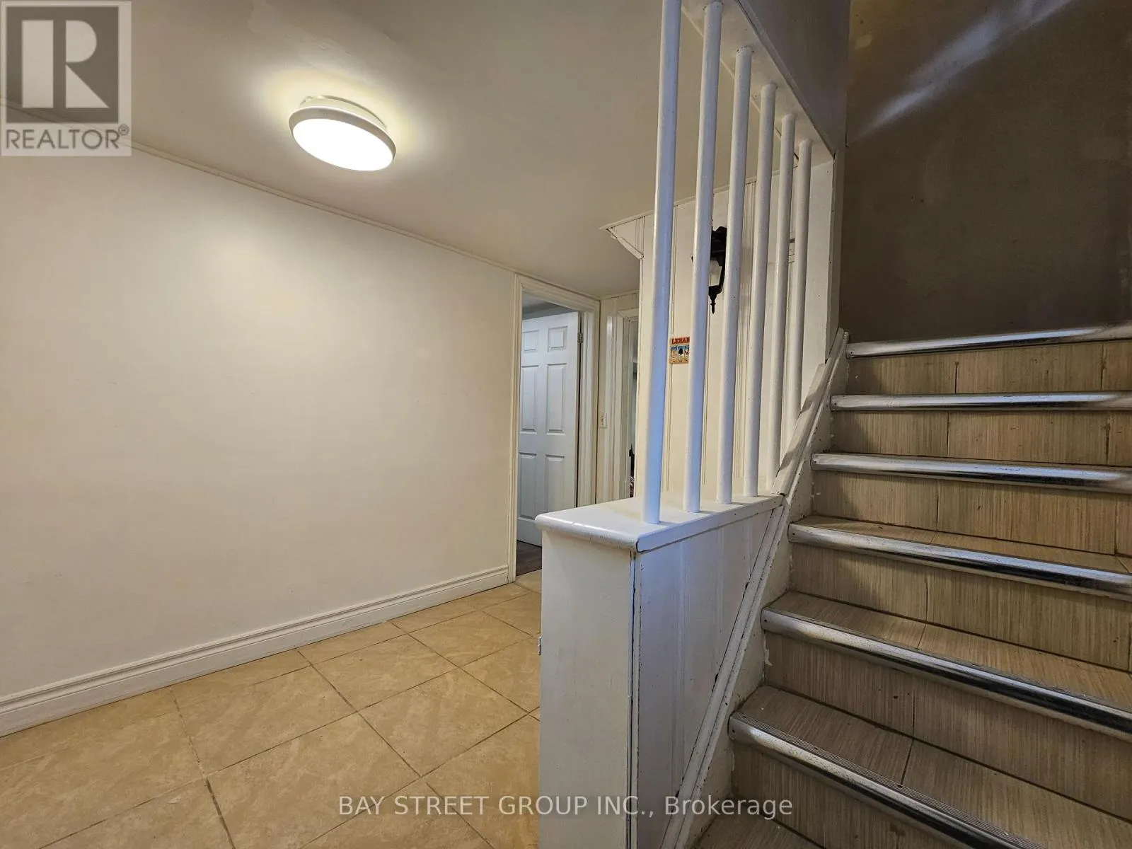 BSMT - 52 JANET BOULEVARD