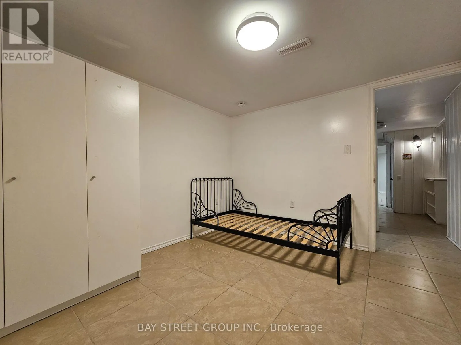 BSMT - 52 JANET BOULEVARD