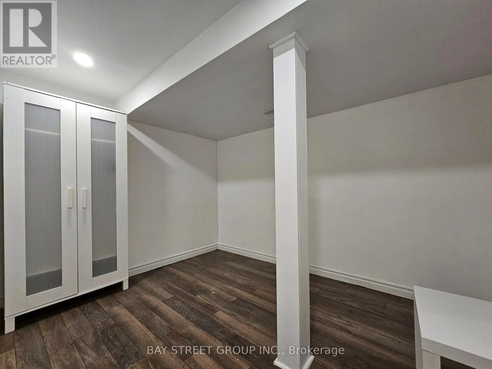 BSMT - 52 JANET BOULEVARD