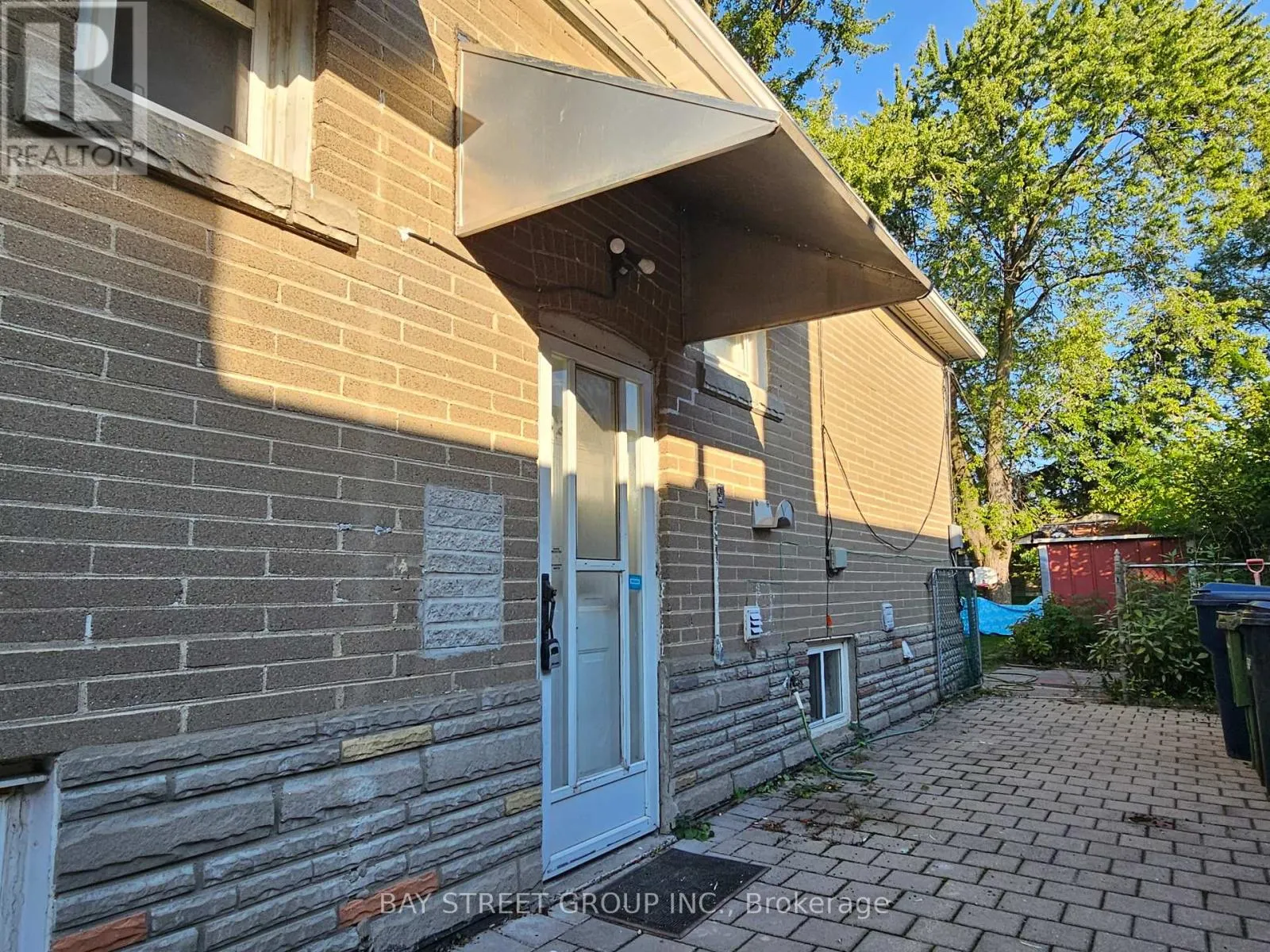 BSMT - 52 JANET BOULEVARD