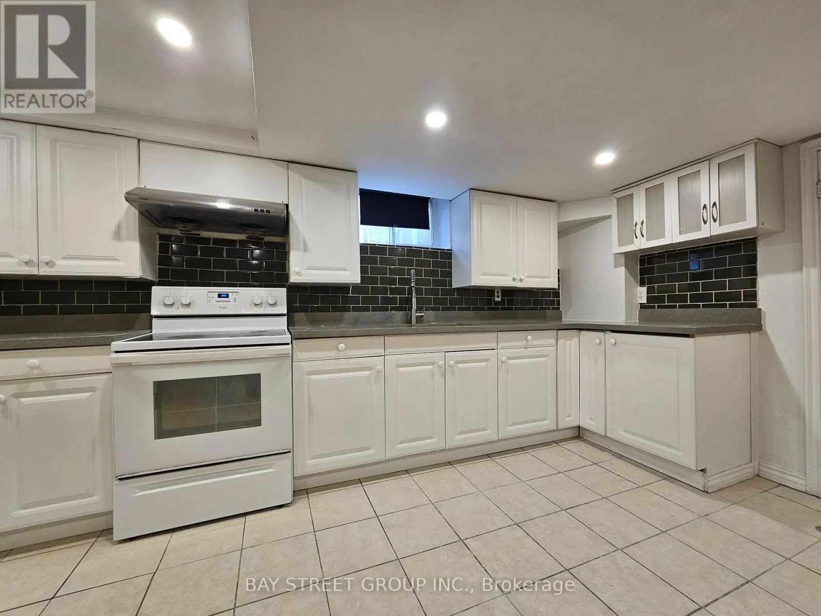 BSMT - 52 JANET BOULEVARD