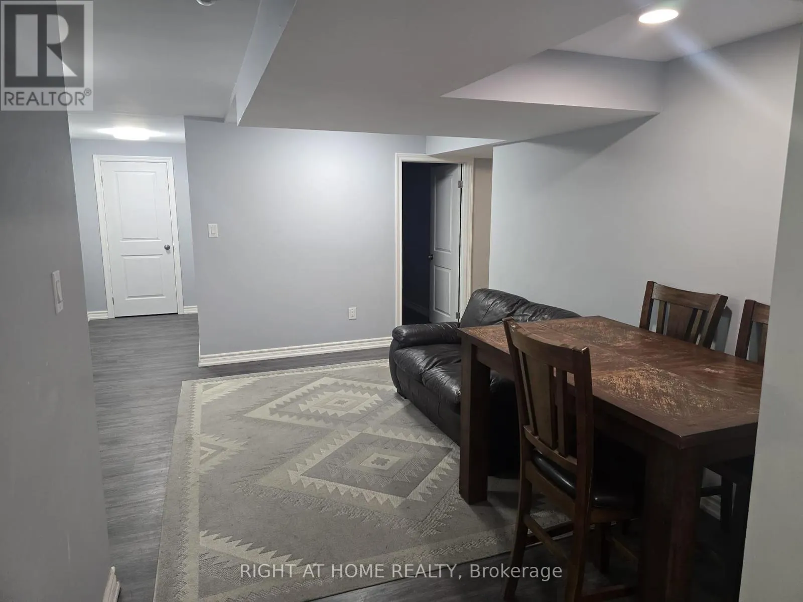 1053 ORENDA STREET