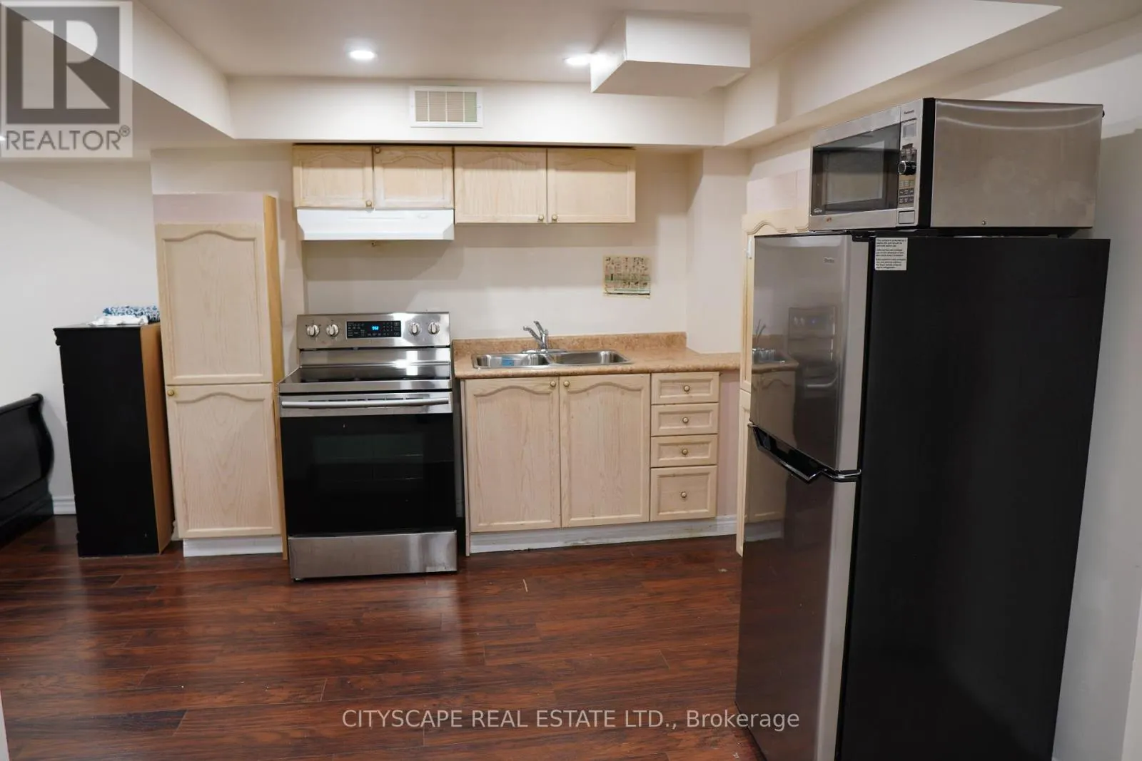 BSMT - 128 BRAEBROOK DRIVE