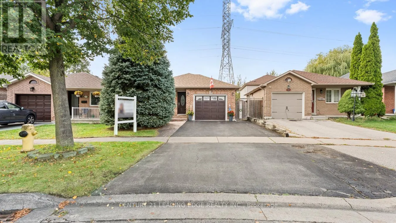 385 COMPTON CRESCENT
