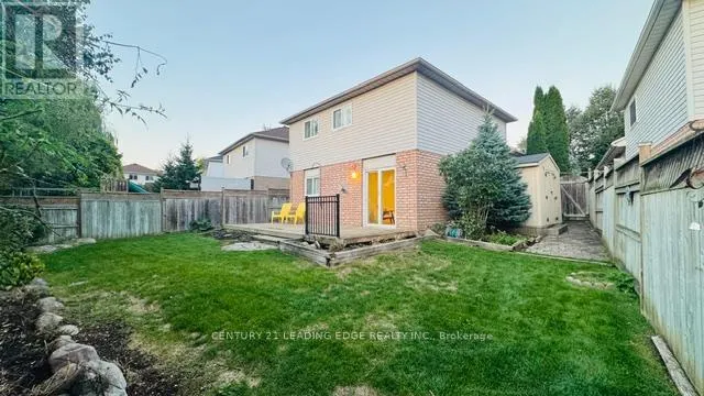 385 COMPTON CRESCENT
