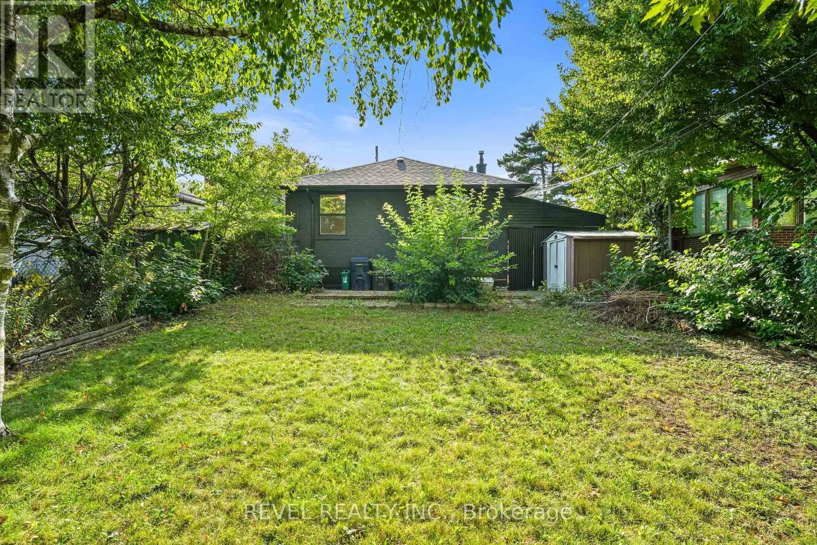 63 CROSLAND DRIVE