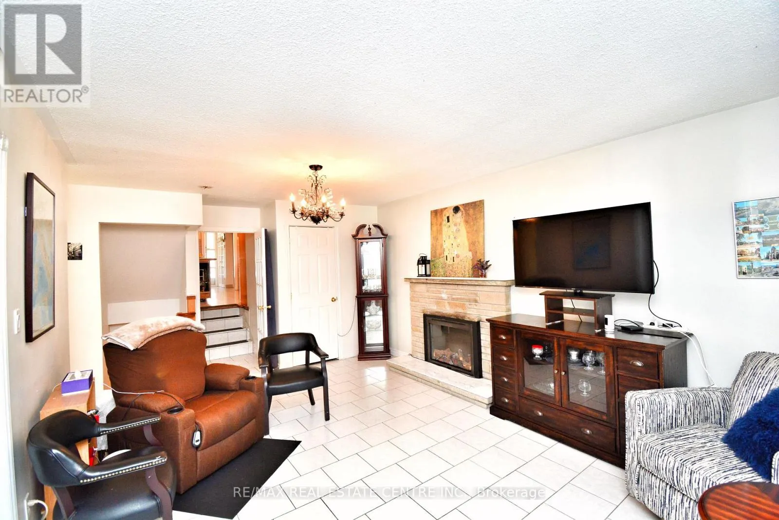 49 BOARHILL DRIVE