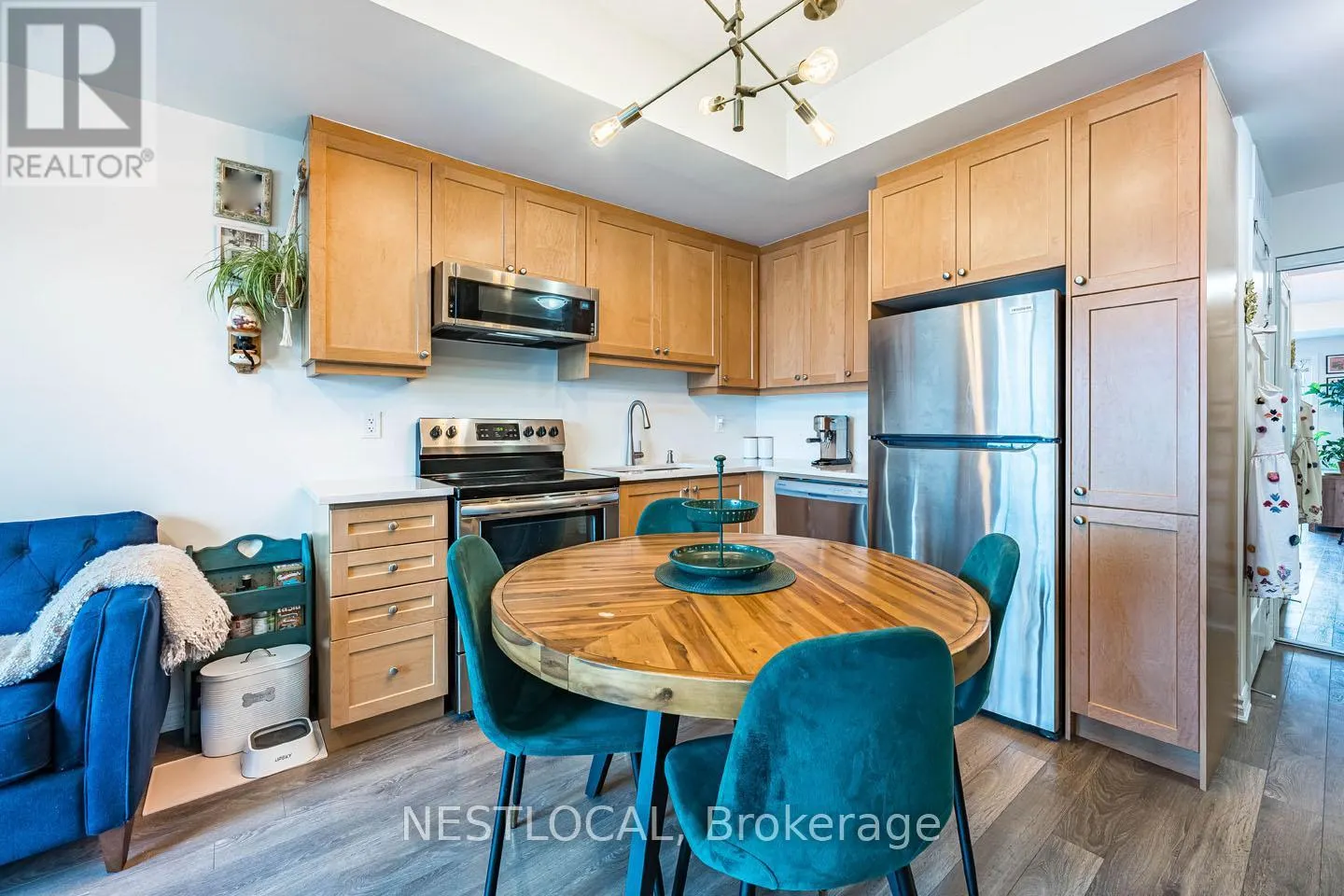 206 - 1085 DANFORTH ROAD