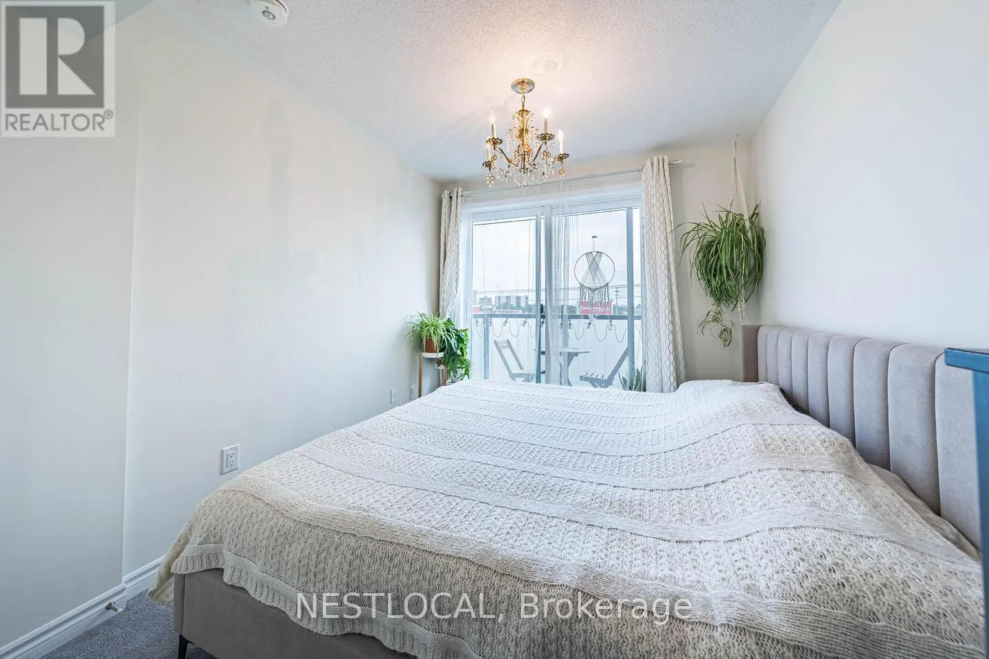 206 - 1085 DANFORTH ROAD