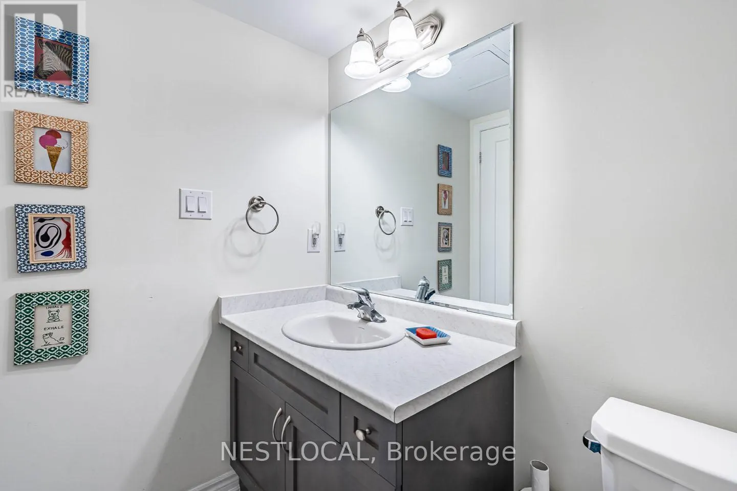 206 - 1085 DANFORTH ROAD