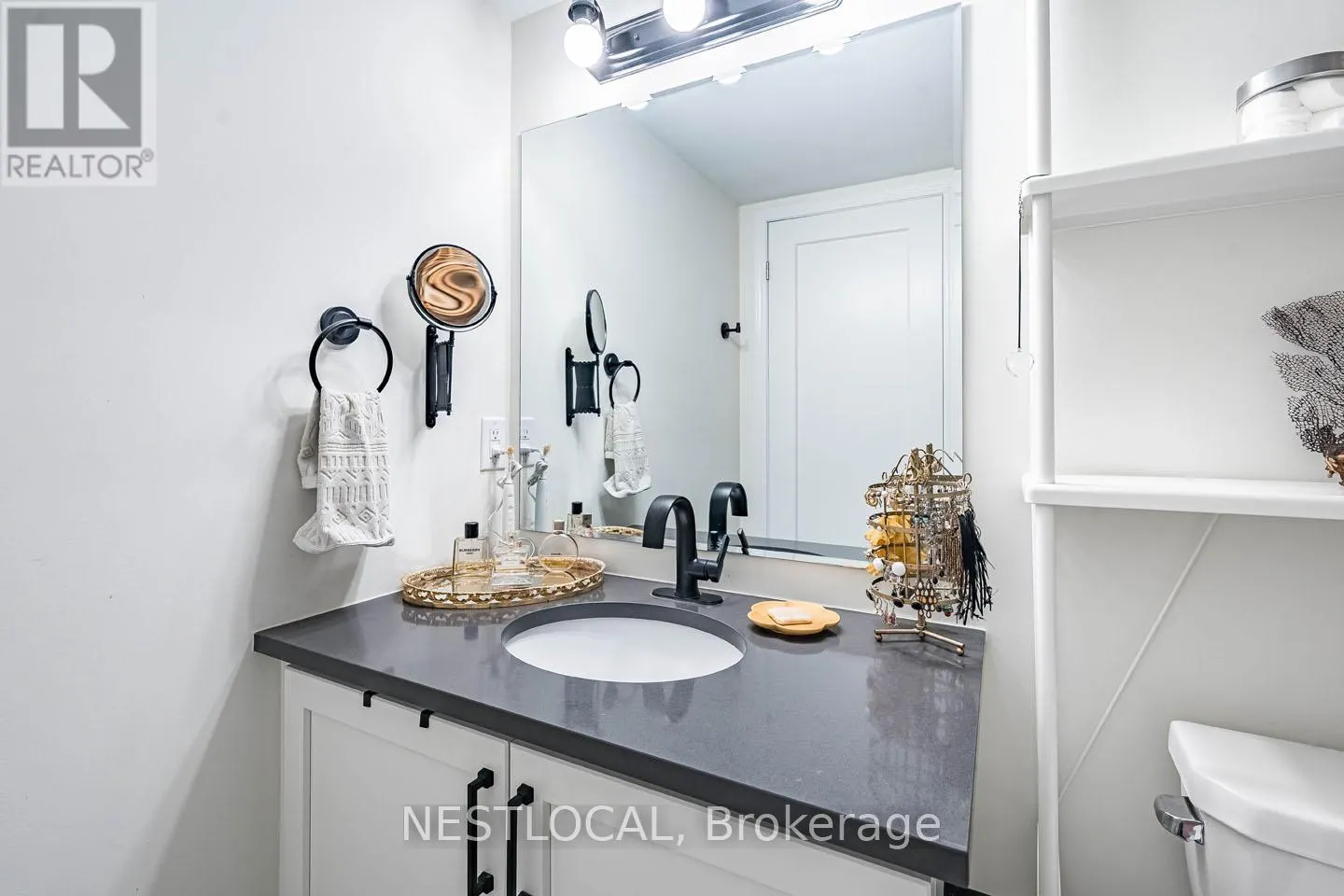 206 - 1085 DANFORTH ROAD