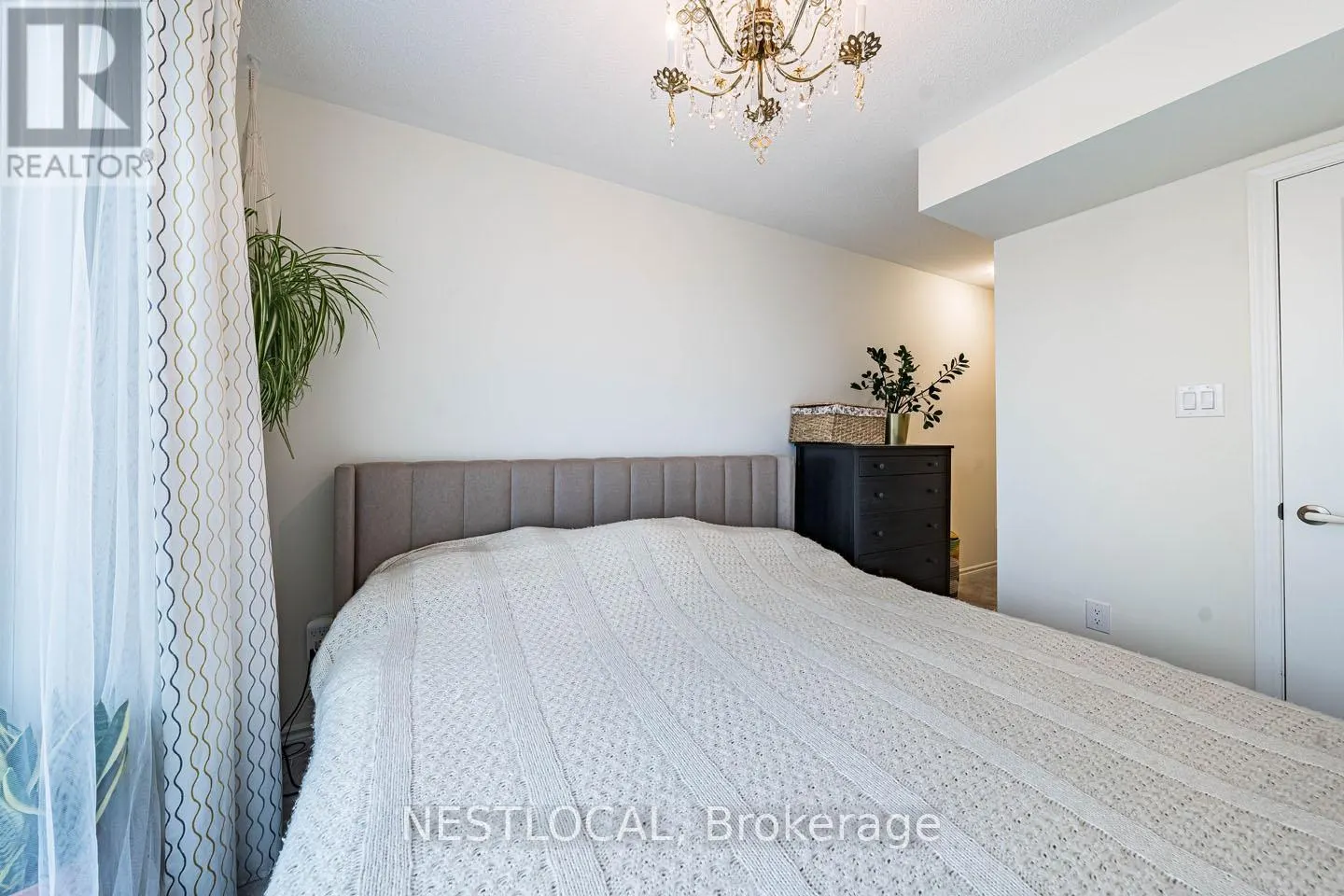 206 - 1085 DANFORTH ROAD