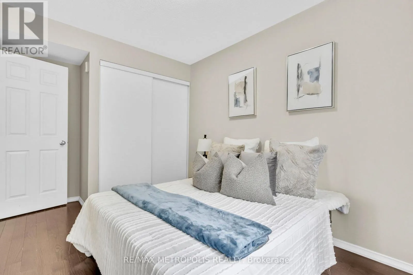 13 - 669A WARDEN AVENUE