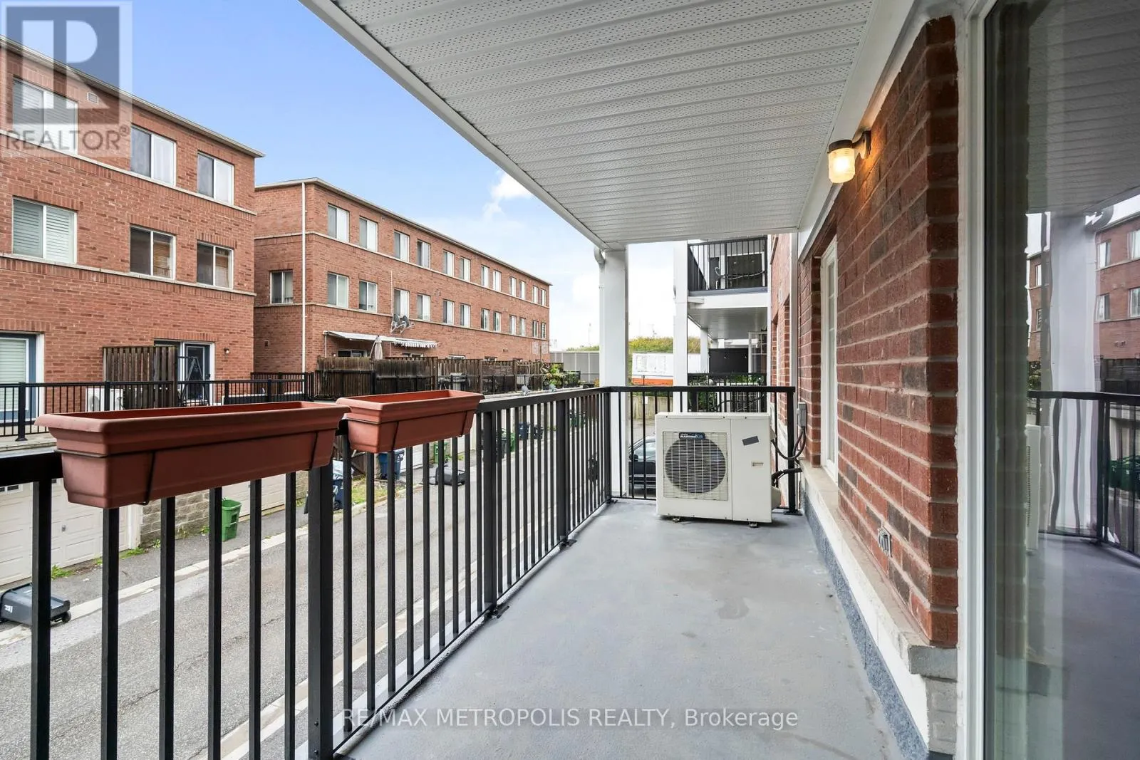 13 - 669A WARDEN AVENUE
