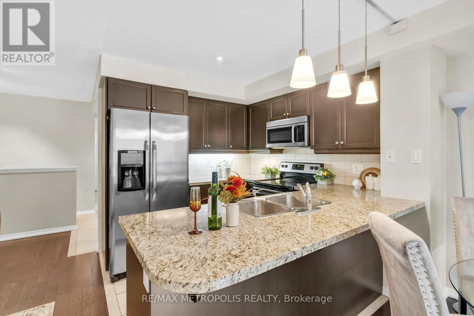 13 - 669A WARDEN AVENUE