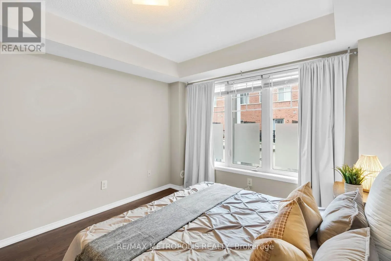 13 - 669A WARDEN AVENUE