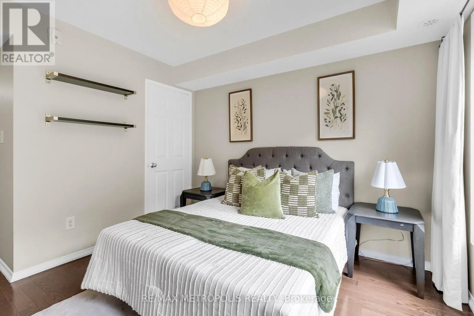13 - 669A WARDEN AVENUE