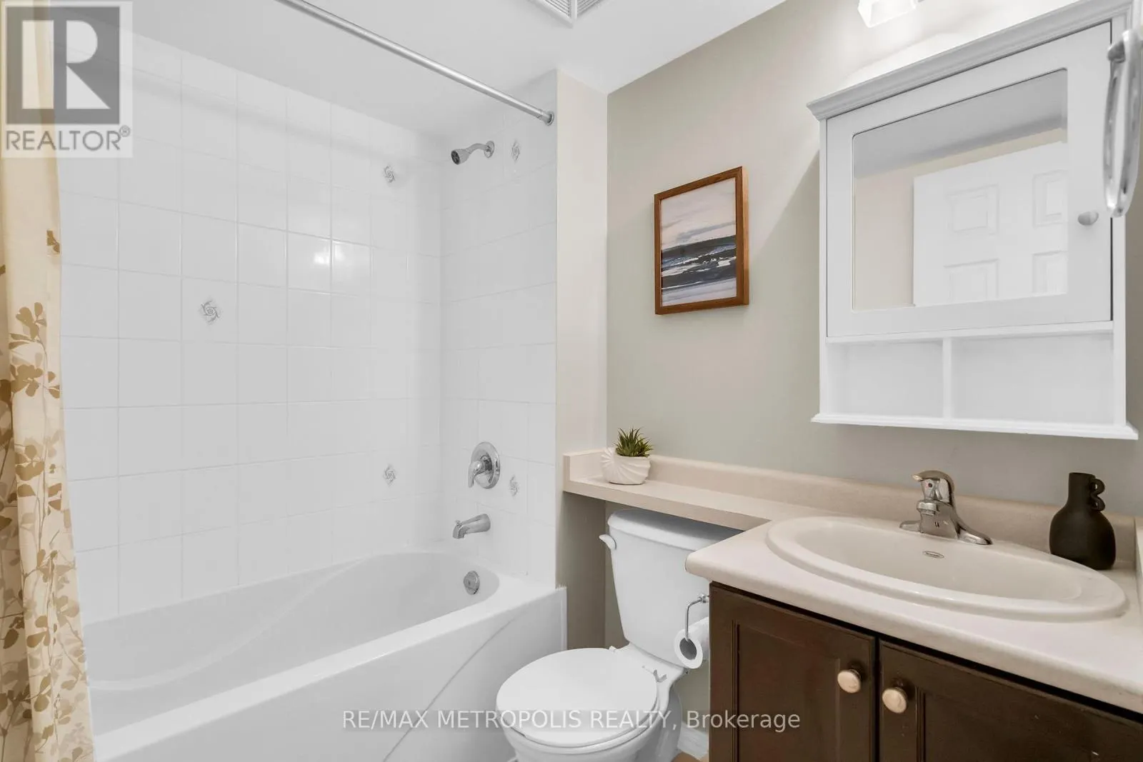 13 - 669A WARDEN AVENUE