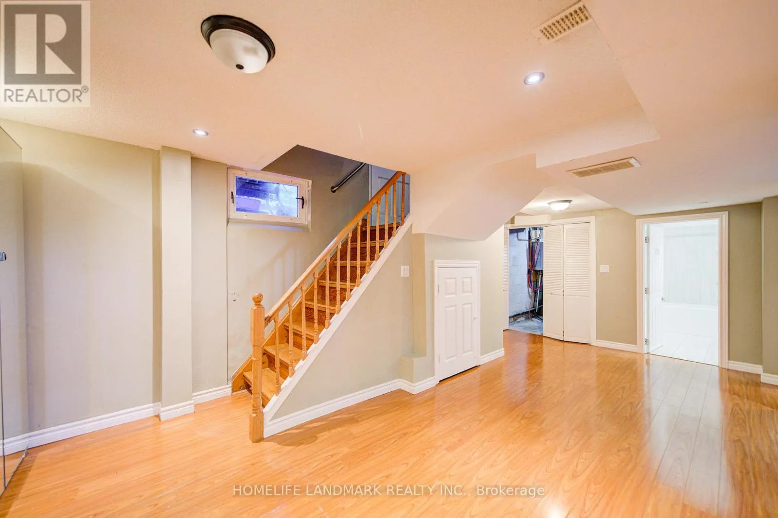 16 PALOMA PLACE