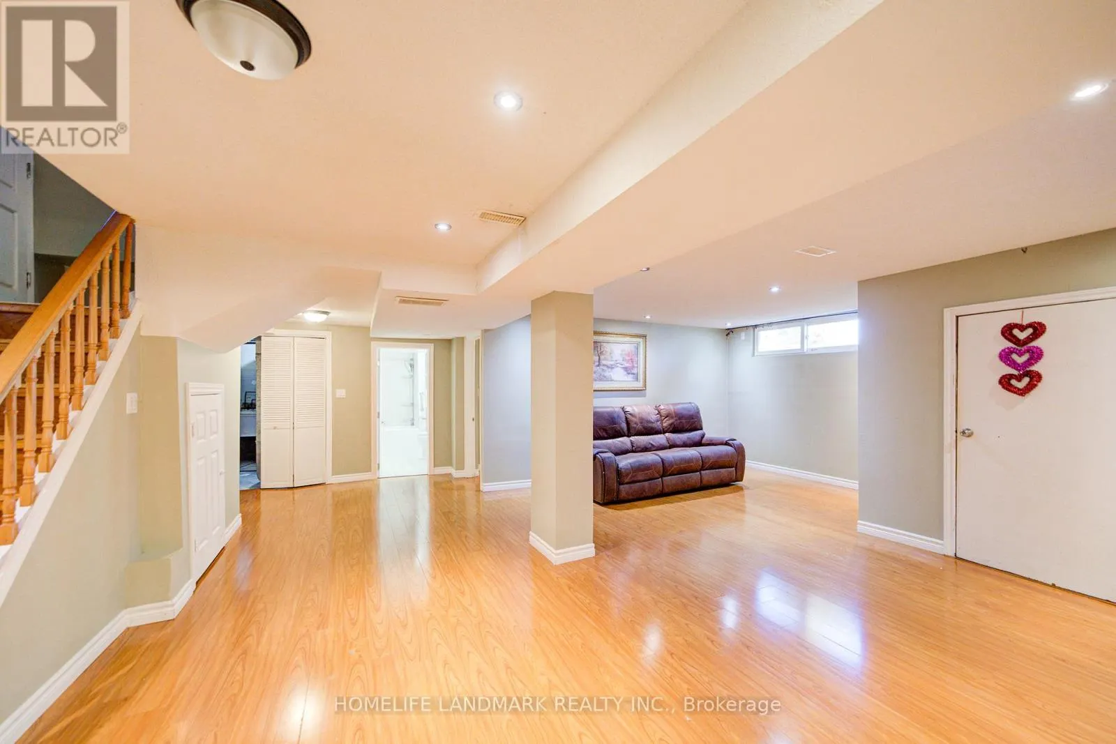16 PALOMA PLACE