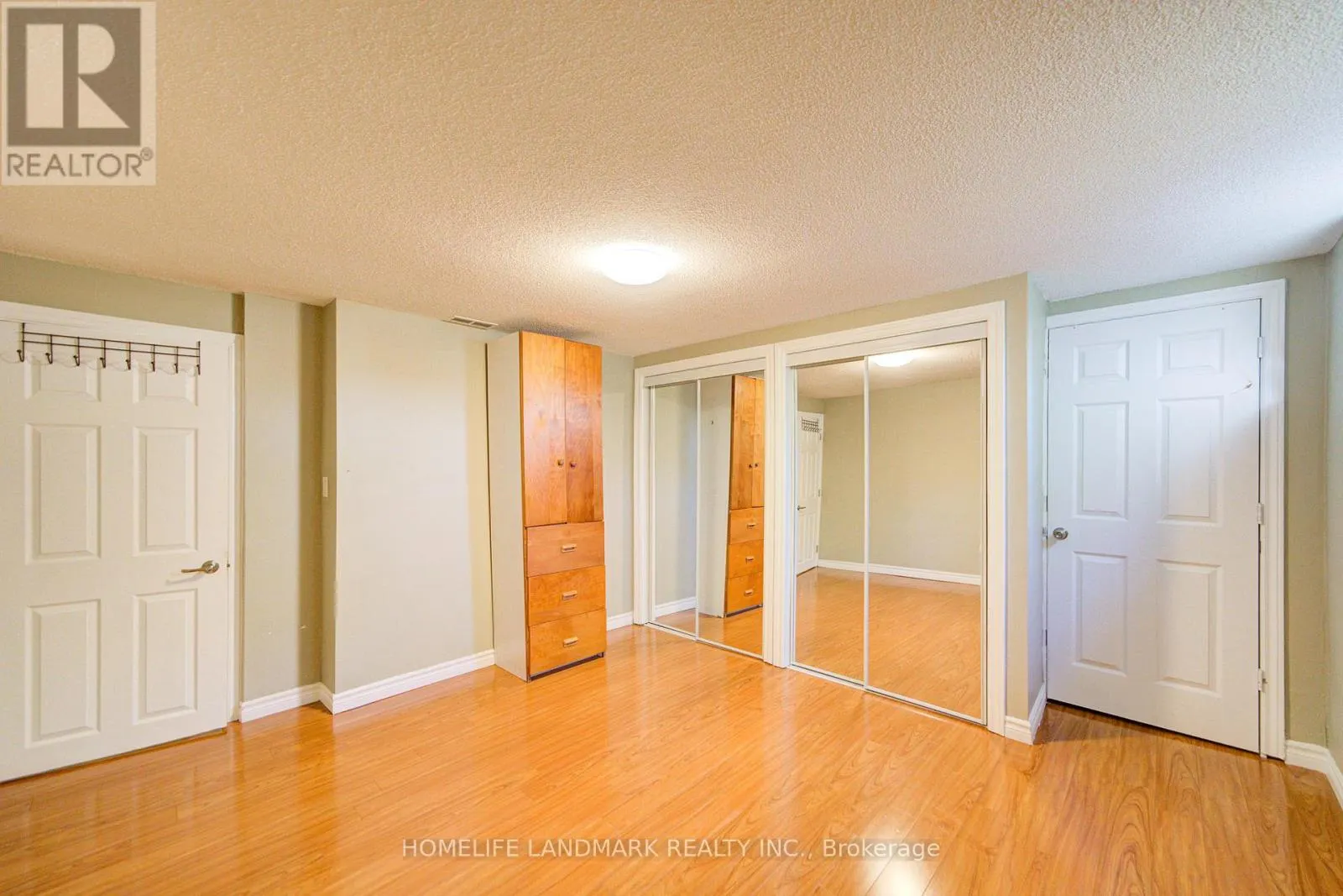 16 PALOMA PLACE
