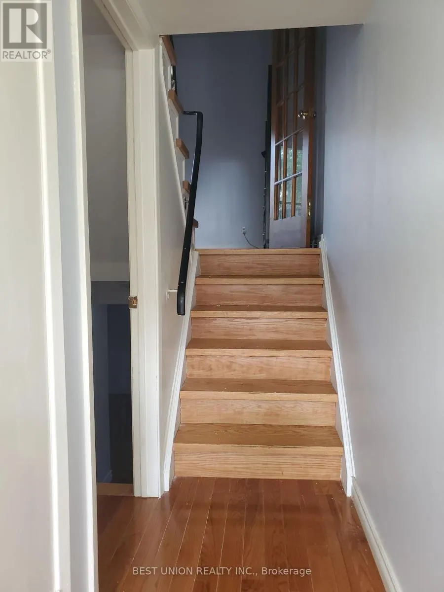 12 - 200 BRIDLETOWNE CIRCLE