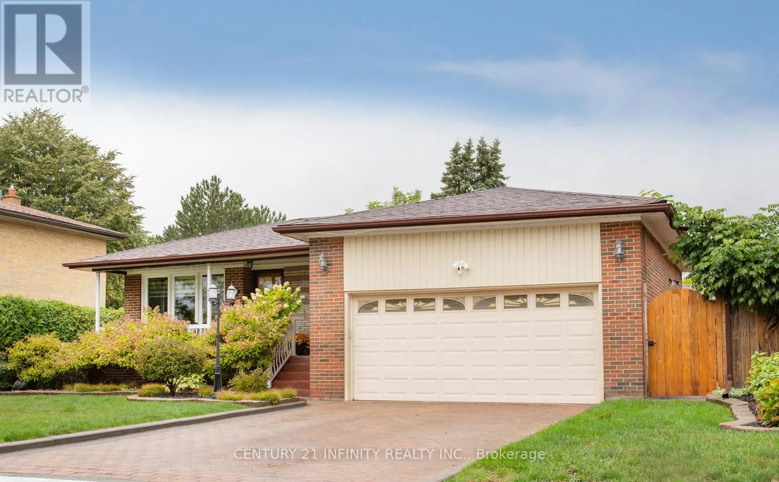 74 PORTICO DRIVE