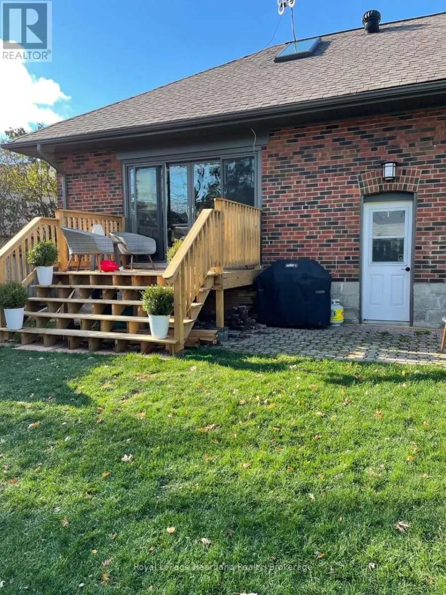 15 SCARBOROUGH HEIGHTS BOULEVARD