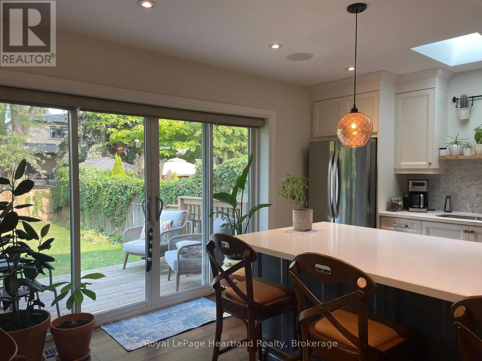 15 SCARBOROUGH HEIGHTS BOULEVARD