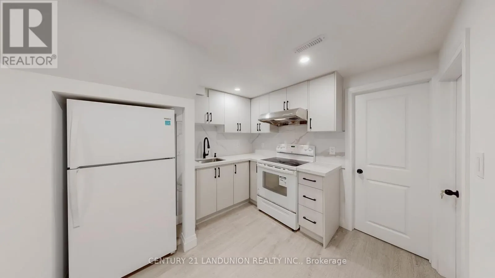 78 MARESFIELD DRIVE