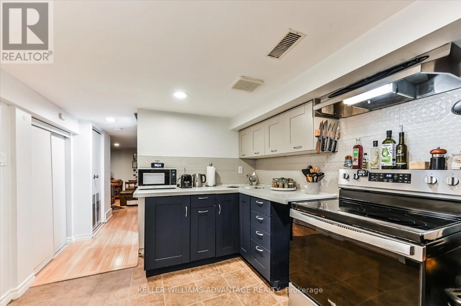 328 CEDARVALE AVENUE