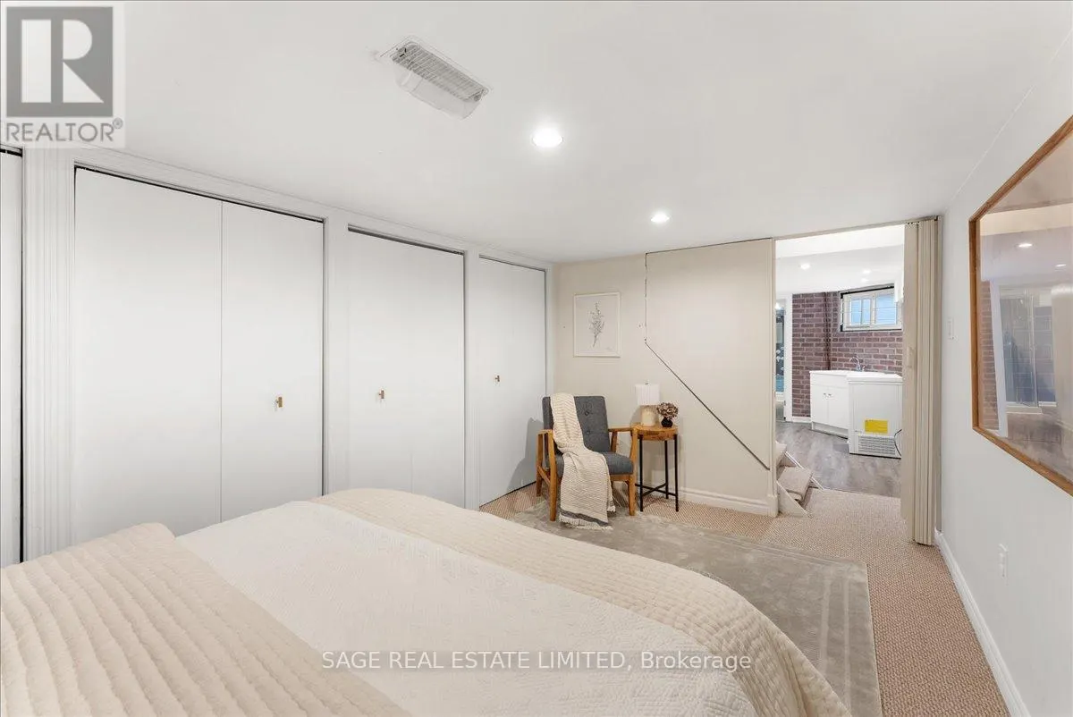 28 PICKERING STREET