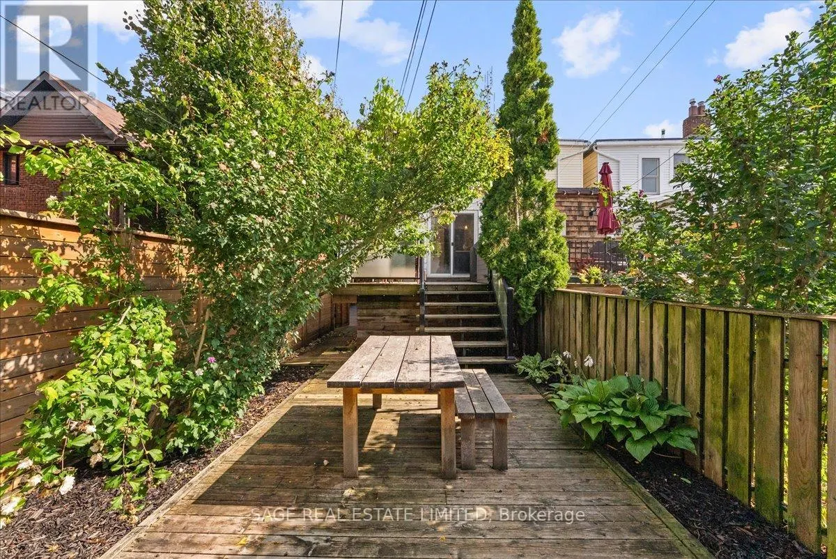 28 PICKERING STREET